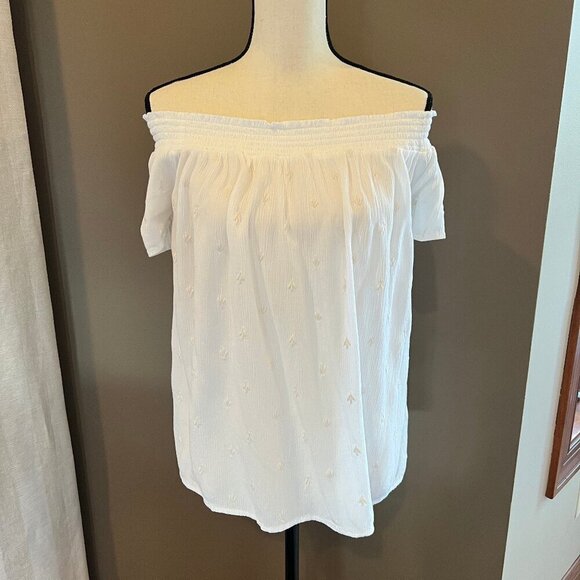 Old Navy White Off-the-shoulder with cream design detail, Size Large - Picture 1 of 8
